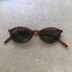 Vintage Ray Ban ( not original )